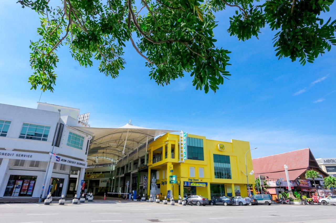 The Explorer Hotel Malacca Exterior photo